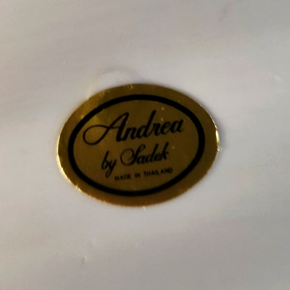 Tea Set - Picture 3 of 5